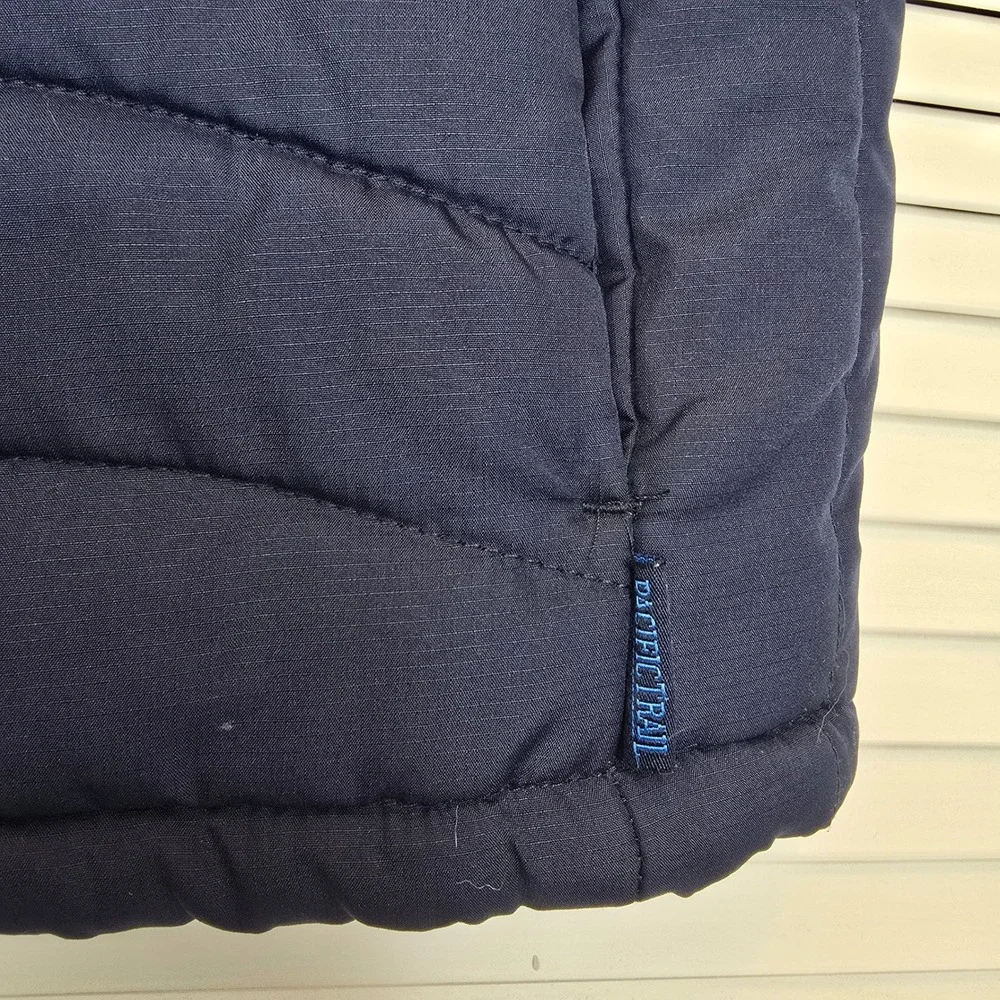 PACIFIC TRAIL Mens Puffer Vest Navy Blue Sz Large Lightweight Insulated Outdoors